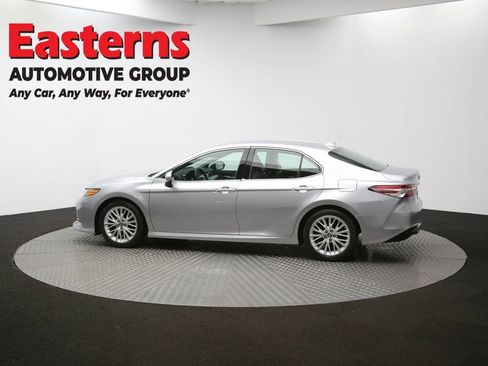 Used 2019 Toyota Camry XLE image 55