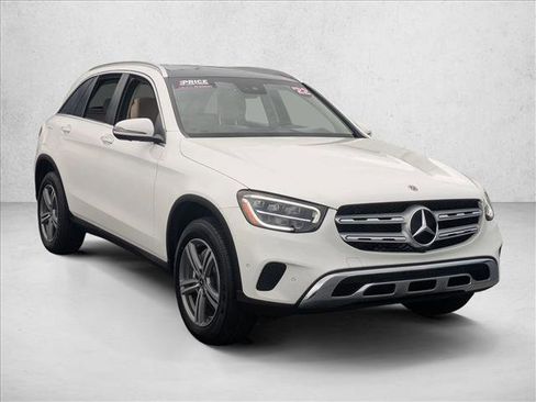 Certified 2022 Mercedes-Benz GLC 300 image 3
