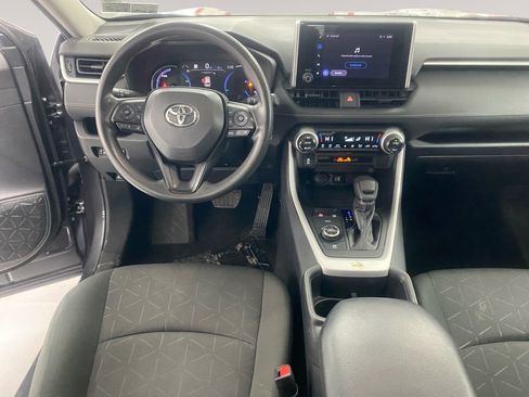 Used 2024 Toyota RAV4 XLE image 10