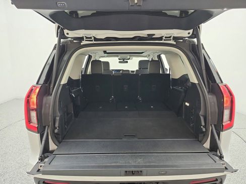 Used 2025 Ford Expedition Active AWD/4WD image 24
