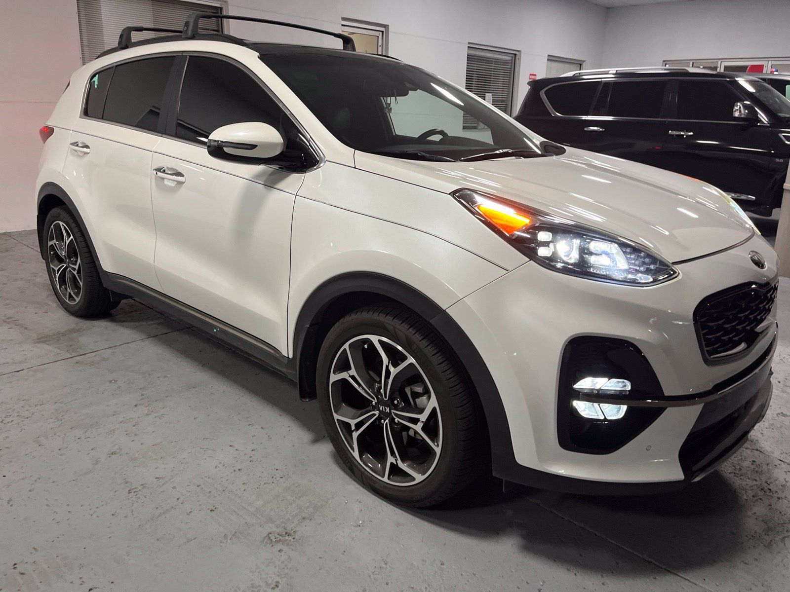 Used 2022 Kia Sportage SX FWD image 2