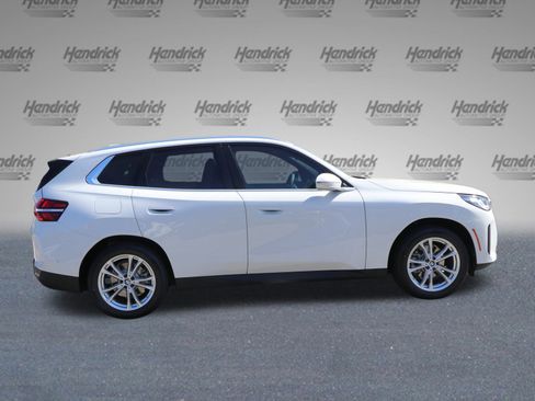 Certified 2025 BMW X3 xDrive30i w/ Premium Package image 9