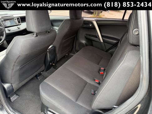 Used 2017 Toyota RAV4 XLE AWD/4WD image 12
