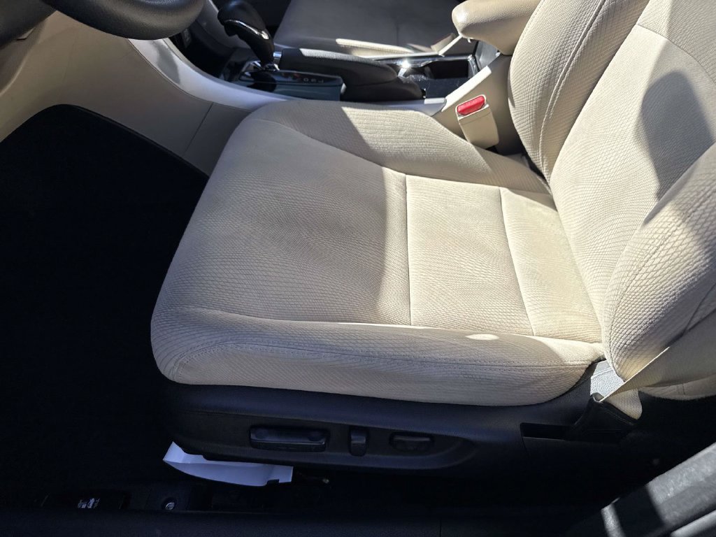 Used 2016 Honda Accord EX image 29