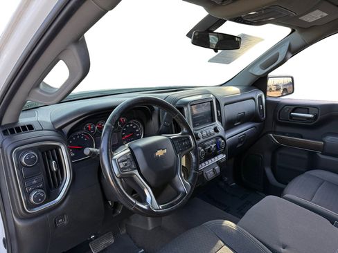 Used 2022 Chevrolet Silverado 1500 LT image 9