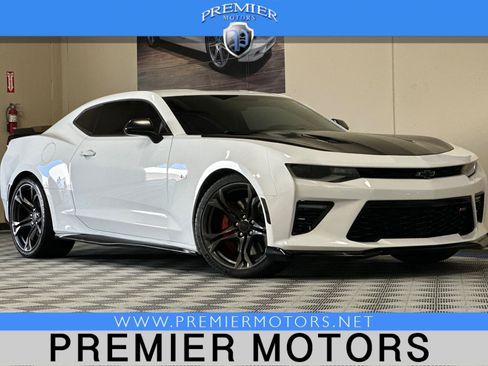 Used 2018 Chevrolet Camaro SS image 1