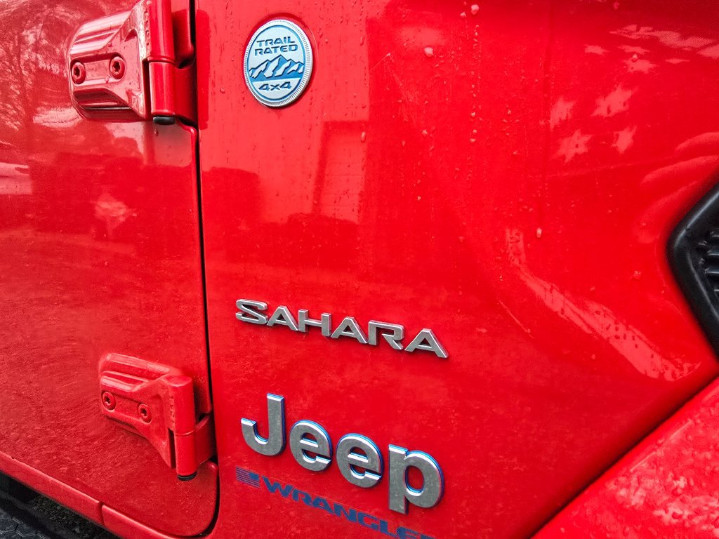 Used 2024 Jeep Wrangler Unlimited Sahara AWD/4WD image 16