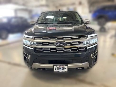 Used 2024 Ford Expedition Platinum AWD/4WD image 11