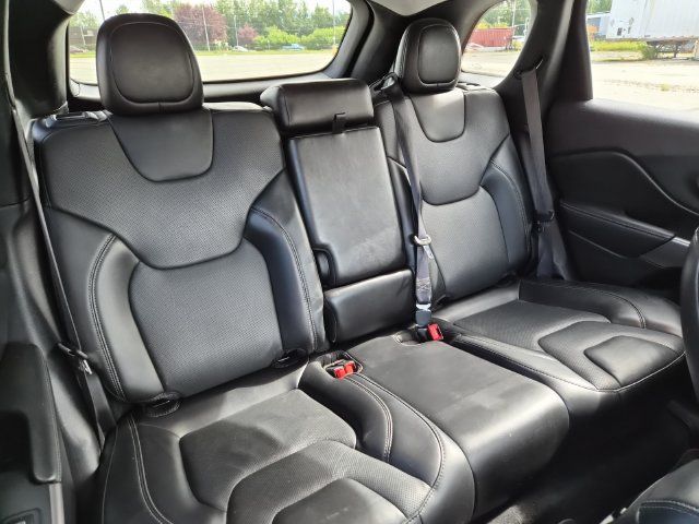 Used 2021 Jeep Cherokee Limited AWD/4WD image 22