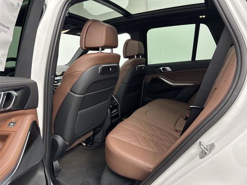 New 2026 BMW X5 xDrive40i w/ Climate Comfort Package image 29