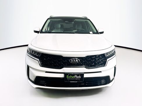 Used 2021 Kia Sorento EX FWD image 2