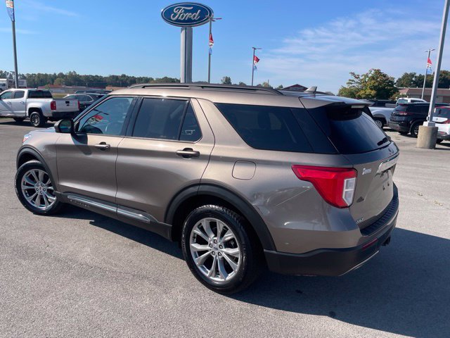 Used 2021 Ford Explorer XLT w/ Equipment Group 202A RWD image 6
