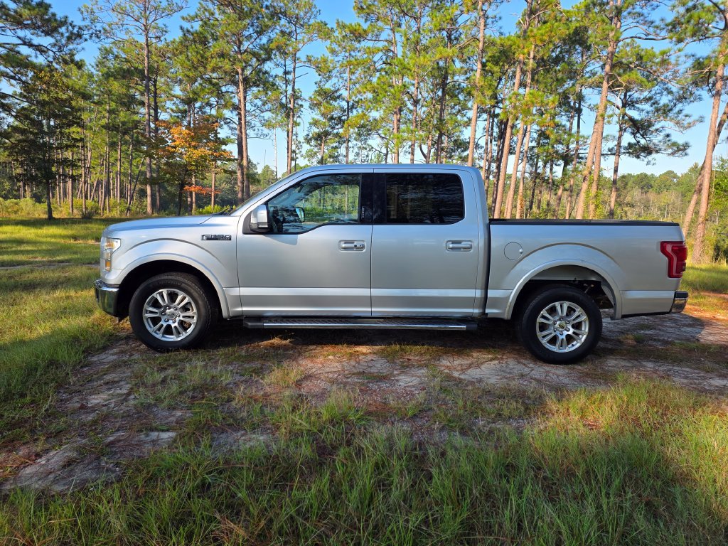 Used 2016 Ford F150 Lariat w/ Equipment Group 501A Mid RWD image 2