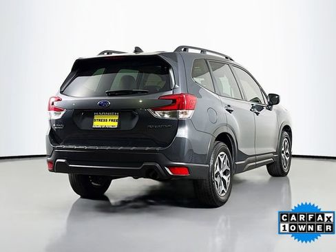 Used 2024 Subaru Forester Premium AWD/4WD image 7