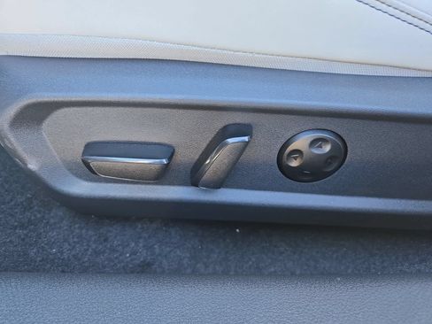 New 2026 Nissan Sentra SL w/ Floor Mat Package FWD image 31