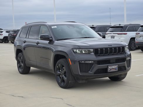 New 2026 Jeep Grand Cherokee L Limited w/ Limited Altitude Package AWD/4WD image 3