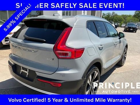 Certified 2025 Volvo XC40 B5 Plus w/ Protection Package Premier AWD/4WD image 10
