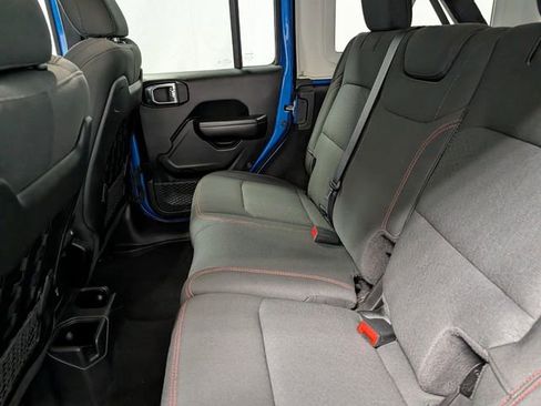 Used 2021 Jeep Wrangler Unlimited Rubicon image 10