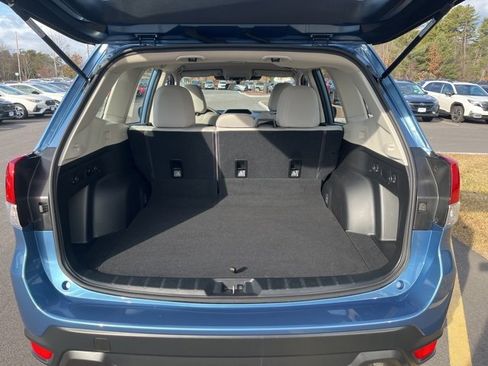 Used 2023 Subaru Forester image 9