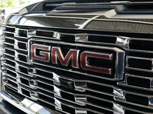 New 2025 GMC Sierra 2500 Denali w/ Max Trailering Package image 39