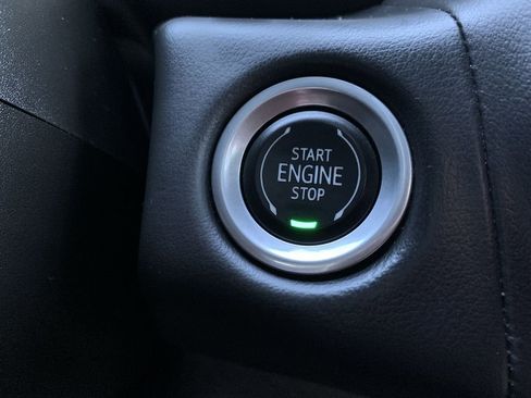 Used 2022 Chevrolet Suburban LS image 21