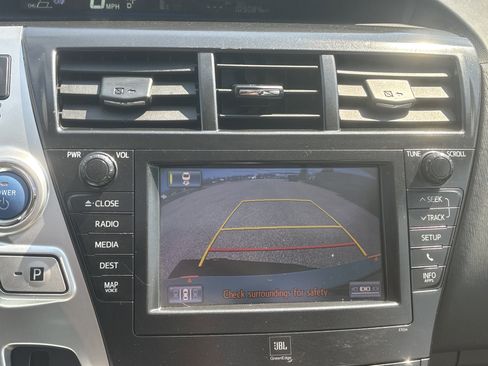 Used 2012 Toyota Prius V Five image 20