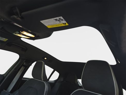 Used 2022 Volvo C40 P8 Recharge Ultimate image 28