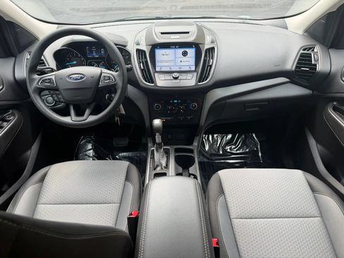 Used 2017 Ford Escape SE w/ Equipment Group 201A AWD/4WD image 13