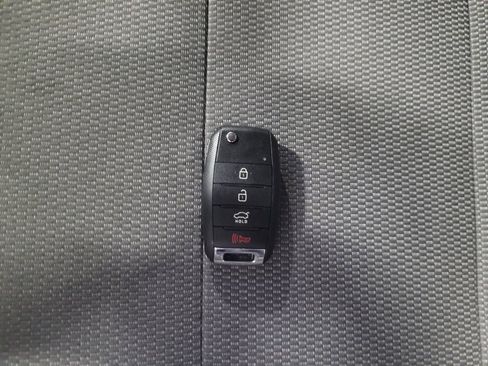 Used 2018 Kia Forte LX FWD image 32