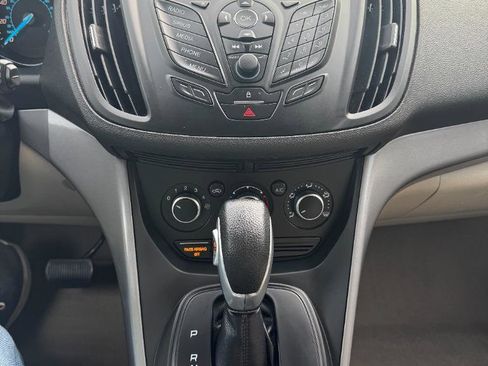 Used 2015 Ford Escape SE image 22
