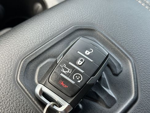 Used 2023 RAM 1500 Laramie AWD/4WD image 36