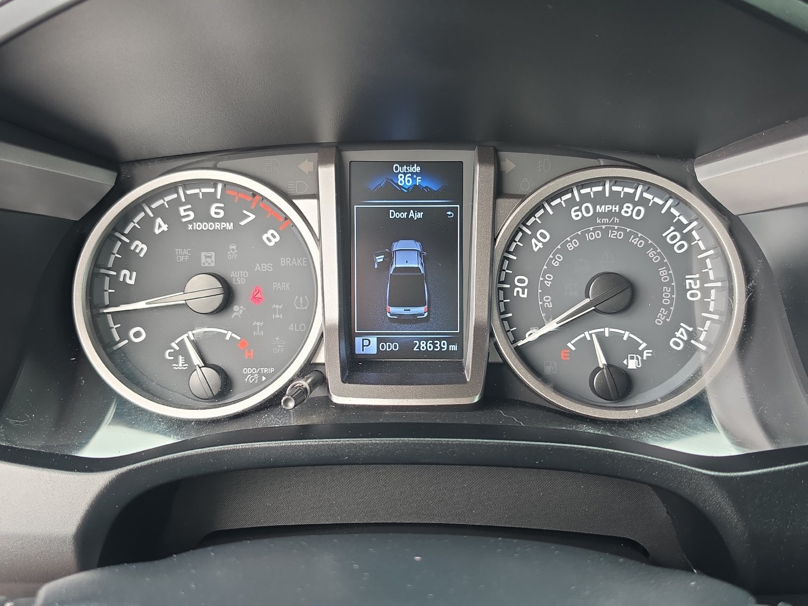 Used 2022 Toyota Tacoma SR5 RWD image 24