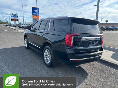 Used 2023 GMC Yukon SLT AWD/4WD image 8