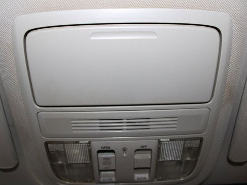 Used 2021 Honda Accord EX-L image 38
