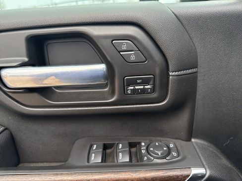 Used 2021 GMC Sierra 2500 Denali w/ Denali Black Diamond Edition image 20