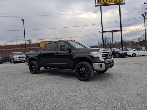 Used 2016 Toyota Tundra SR5 w/ SR5 Upgrade Package image 3