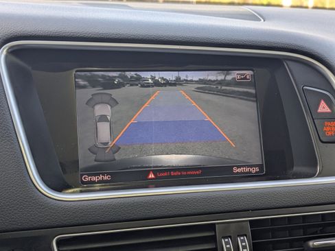 Used 2016 Audi Q5 2.0T Premium Plus w/ Technology Package image 25