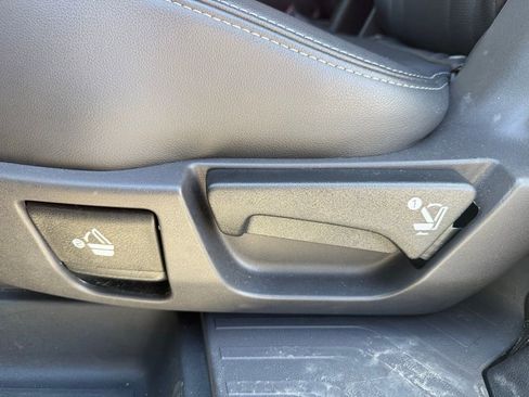 Used 2023 Subaru Ascent Touring AWD/4WD image 26