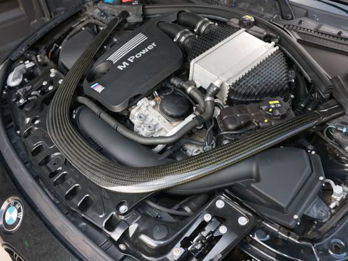 Used 2020 BMW M4 Coupe w/ M Driver's Package image 57