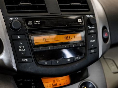 Used 2007 Toyota RAV4 Limited FWD image 23