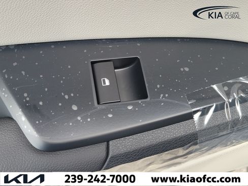 New 2026 Kia Sportage EX FWD image 16