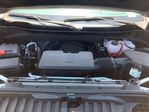 Used 2024 Chevrolet Silverado 1500 LT Trail Boss w/ Convenience Package II image 16