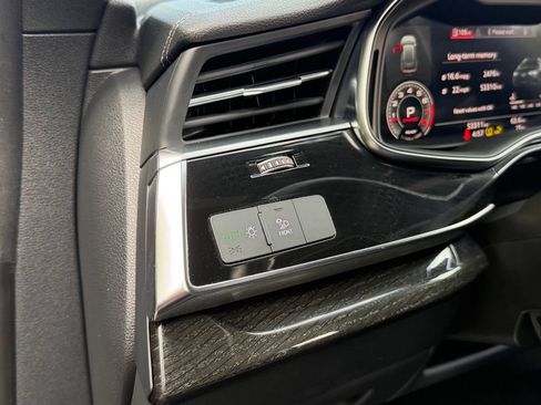 Used 2023 Audi Q8 Premium Plus w/ Premium Plus Package AWD/4WD image 25