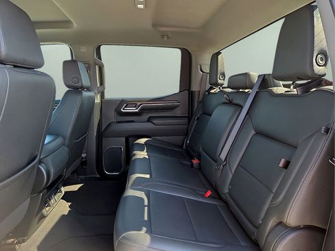 Certified 2024 GMC Sierra 1500 SLT AWD/4WD image 13