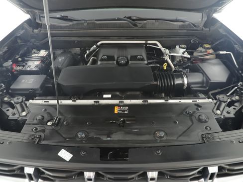 Used 2023 GMC Canyon AT4 w/ Technology Package image 6