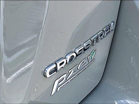 Used 2017 Subaru Crosstrek 2.0i Premium AWD/4WD image 25