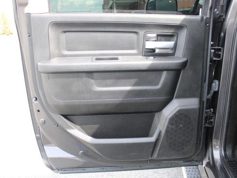 Used 2019 RAM 3500 Tradesman w/ Chrome Appearance Group image 39