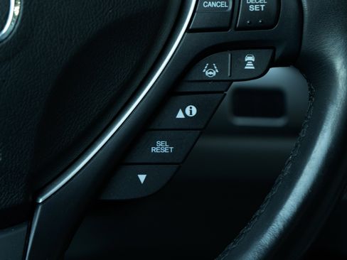 Used 2018 Acura RDX w/ Tech & AcuraWatch Plus Pkg image 23