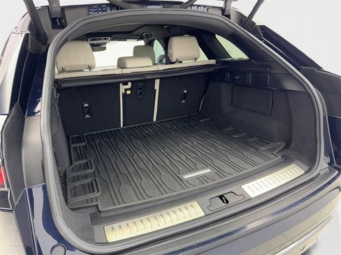 Used 2021 Land Rover Range Rover Velar R-Dynamic S image 78