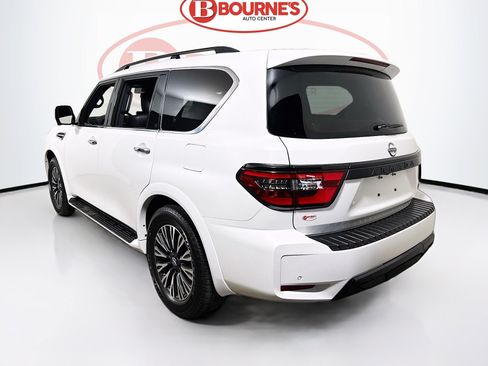 Used 2023 Nissan Armada SL w/ Midnight Edition Package AWD/4WD image 9